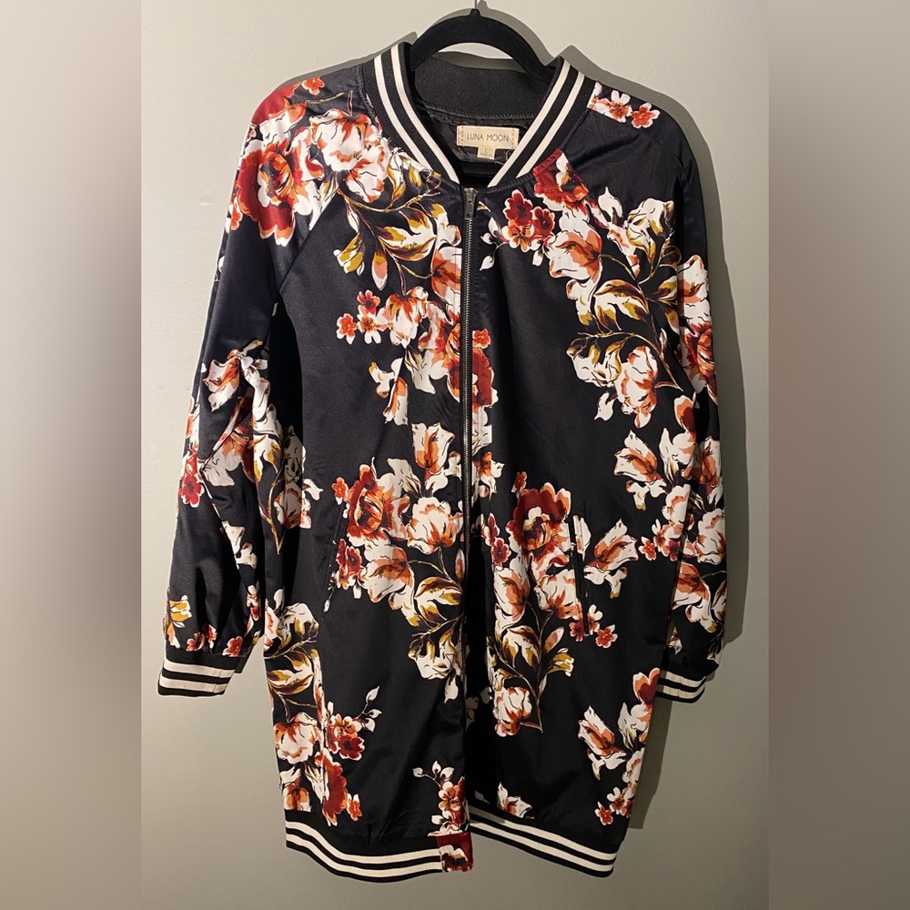 LUNA MOON- Long College Satin Jacket Blk Floral